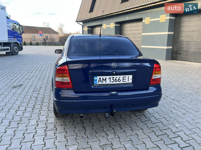 Седан Opel Astra 2007 в Изяславе