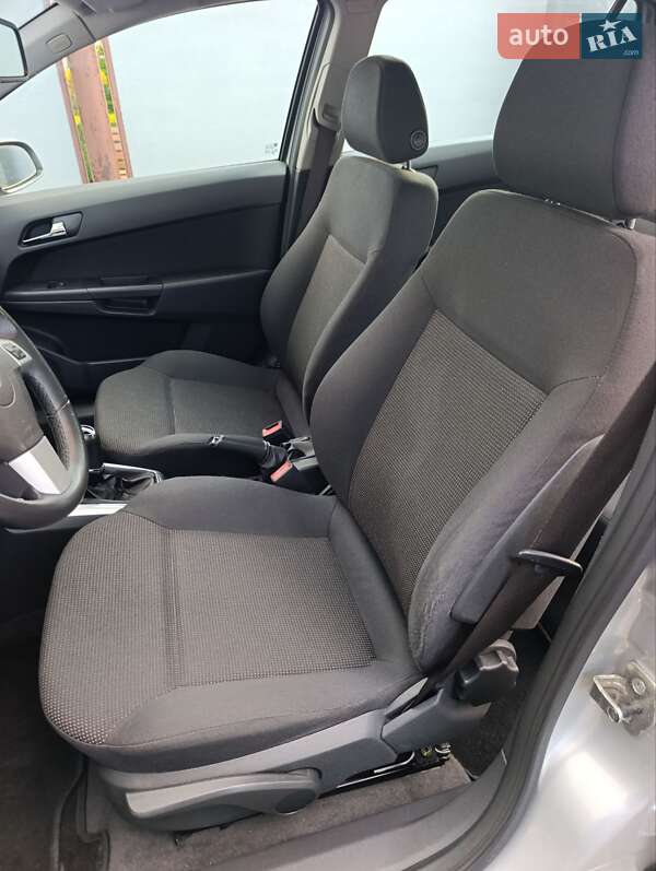 Універсал Opel Astra 2009 в Луцьку фото 52 Універсал Opel Astra 2009 в Луцьку