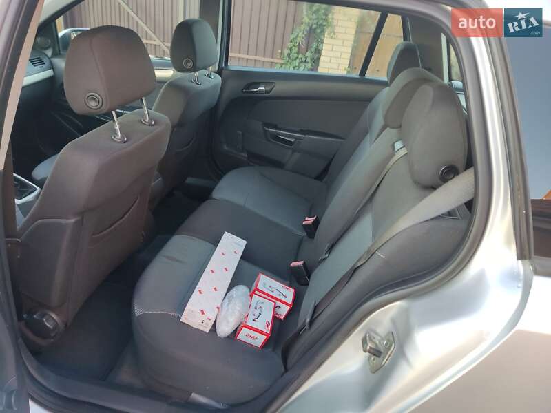Універсал Opel Astra 2009 в Луцьку фото 37 Універсал Opel Astra 2009 в Луцьку