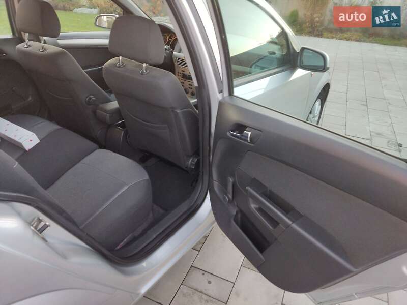 Універсал Opel Astra 2009 в Луцьку фото 42 Універсал Opel Astra 2009 в Луцьку