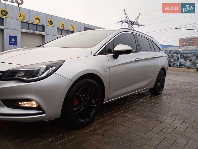 Универсал Opel Astra 2017 в Николаеве фото 2 Универсал Opel Astra 2017 в Николаеве