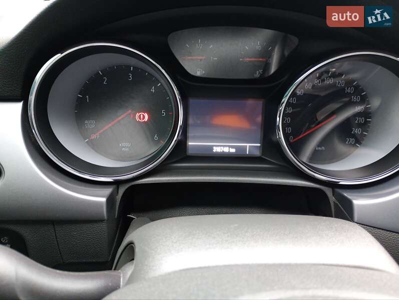 Универсал Opel Astra 2017 в Николаеве