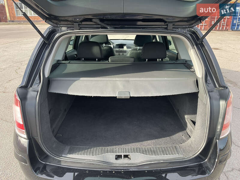 Универсал Opel Astra 2007 в Прилуках