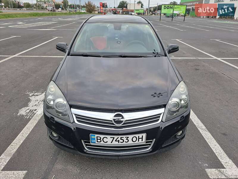 Універсал Opel Astra 2009 в Львові
