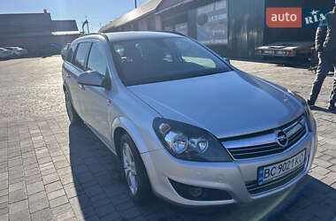 Универсал Opel Astra 2010 в Бродах