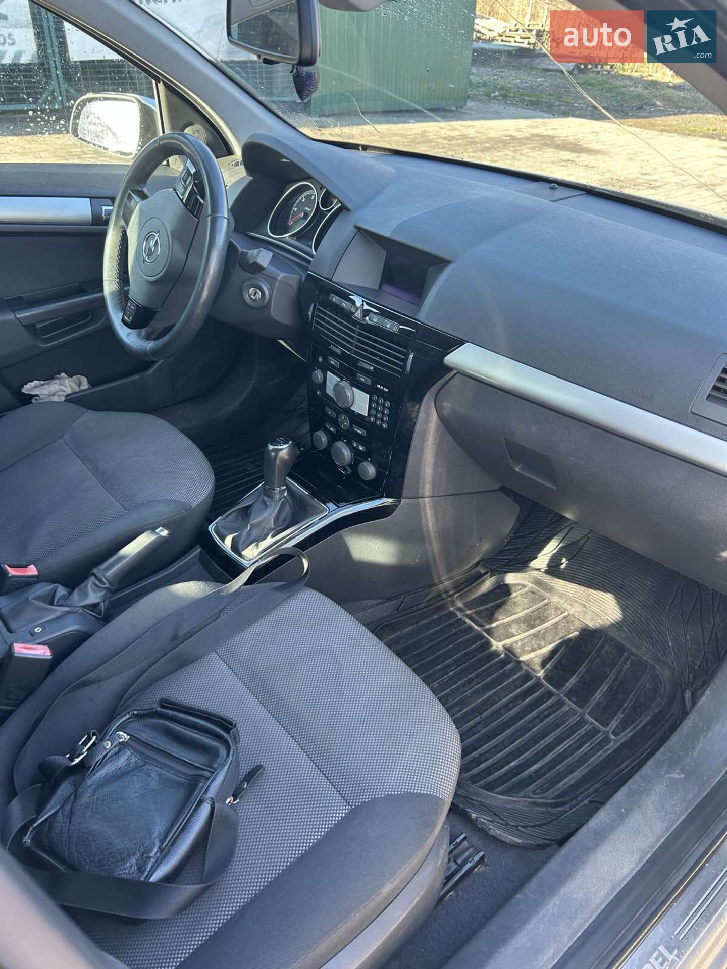 2010 Opel Astra - мініатюра 18