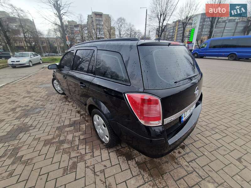 Универсал Opel Astra 2005 в Ивано-Франковске