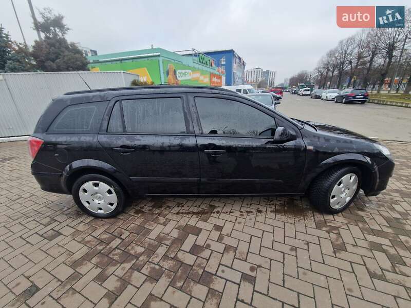 Универсал Opel Astra 2005 в Ивано-Франковске