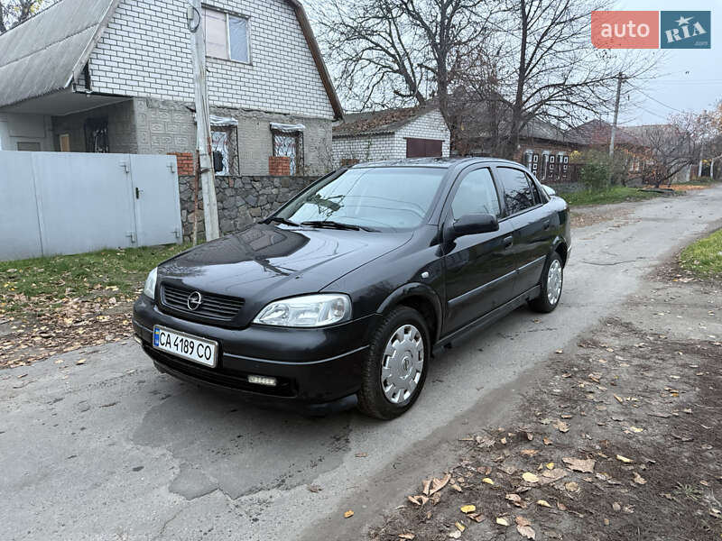 Седан Opel Astra 2008 в Кременчуці фото 4 Седан Opel Astra 2008 в Кременчуці