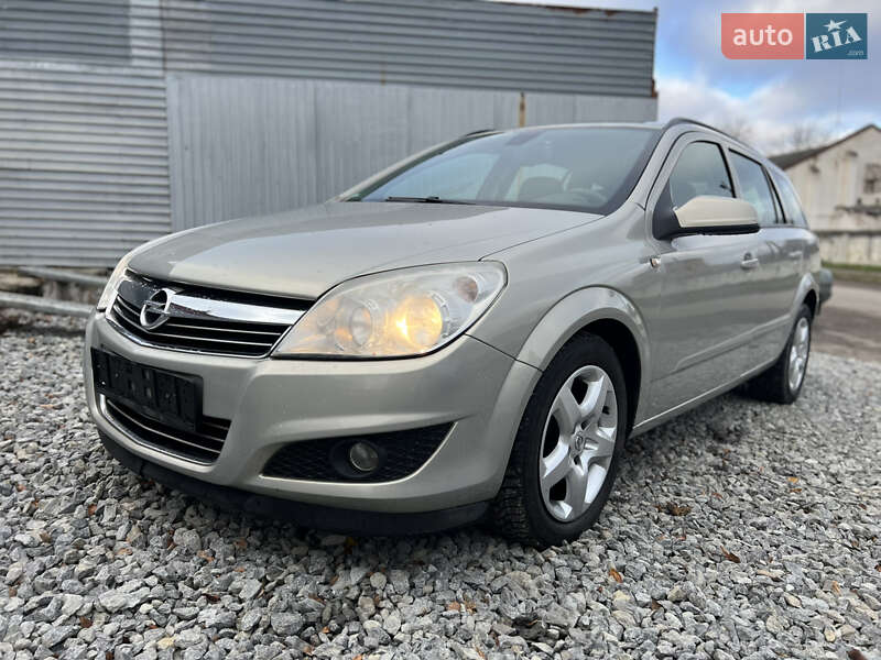 Универсал Opel Astra 2007 в Черновцах