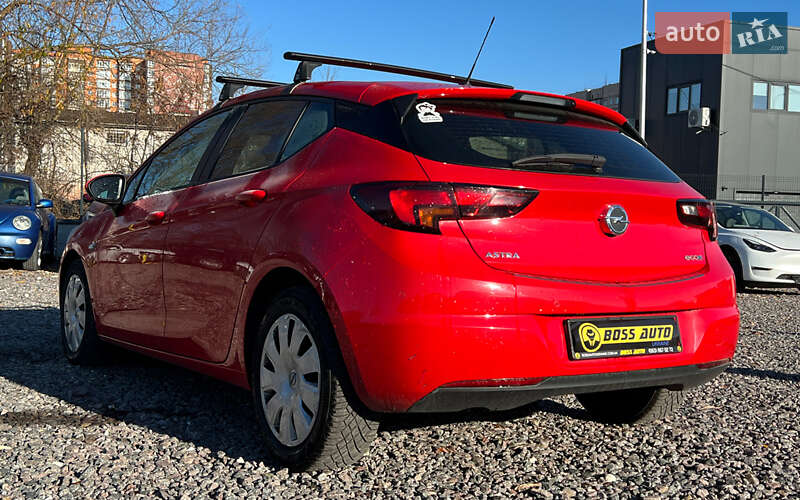 Хэтчбек Opel Astra 2016 в Львове