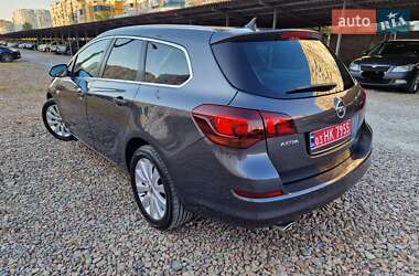 Универсал Opel Astra 2012 в Киеве