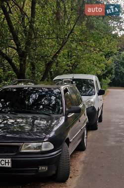 Універсал Opel Astra 1996 в Бершаді