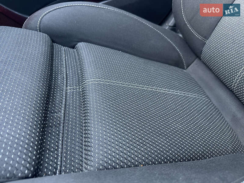 Универсал Opel Astra 2011 в Киеве фото 12 Универсал Opel Astra 2011 в Киеве