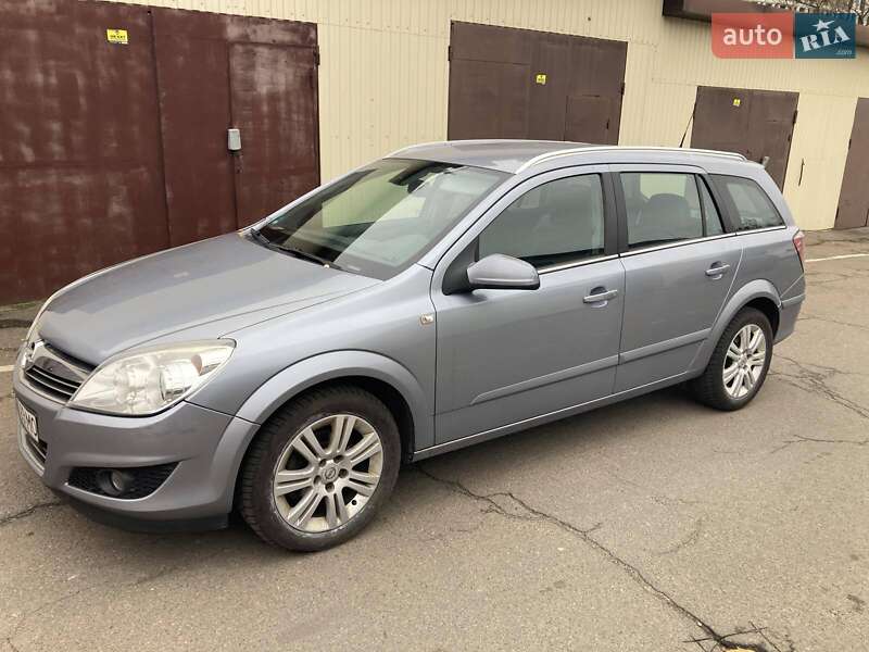 Универсал Opel Astra 2008 в Киеве