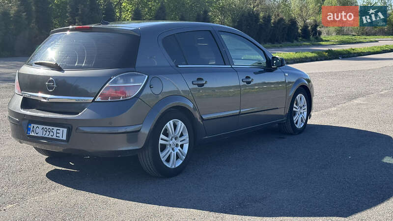 Хетчбек Opel Astra 2008 в Львові