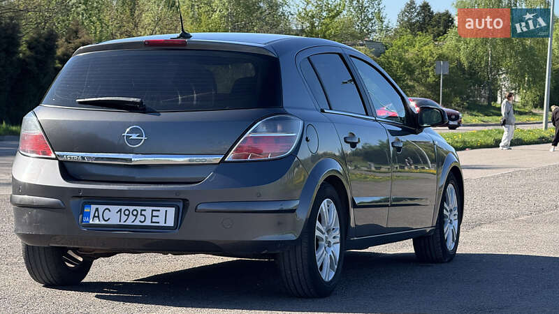Хетчбек Opel Astra 2008 в Львові