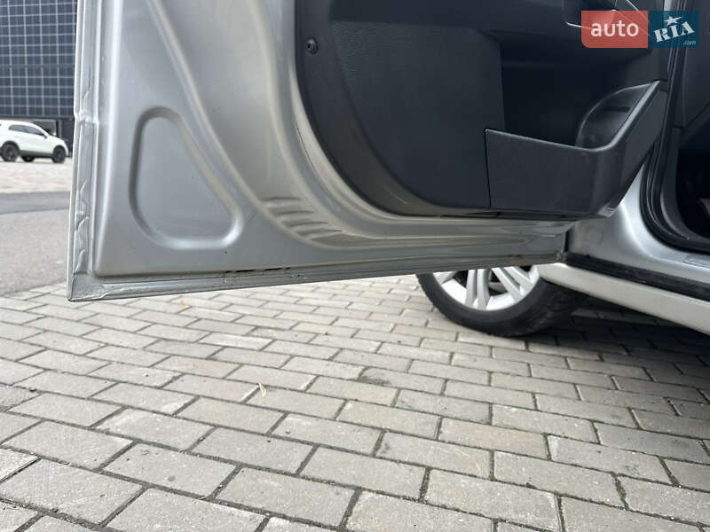 Универсал Opel Astra 2009 в Луцке