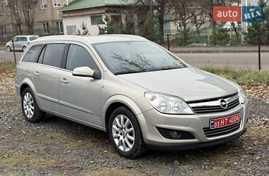 Универсал Opel Astra 2008 в Луцке
