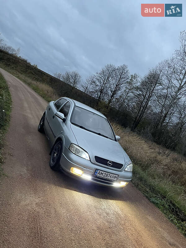 Opel Astra 2004 Opel Astra 2004