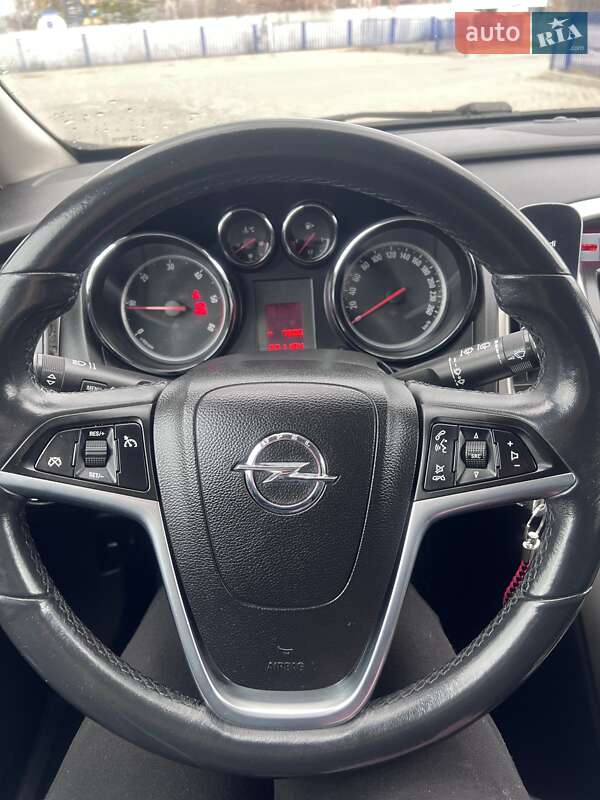 Універсал Opel Astra 2011 в Ковелі