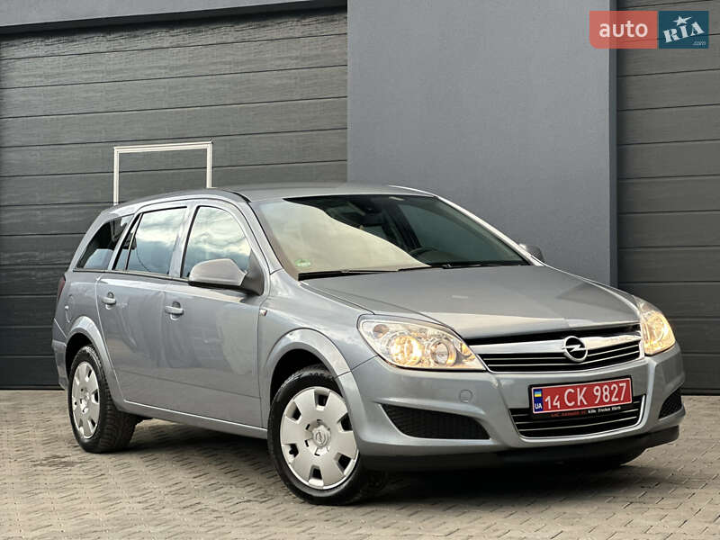 Opel Astra 2010