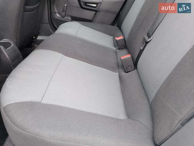 Универсал Opel Astra 2006 в Тернополе фото 17 Универсал Opel Astra 2006 в Тернополе