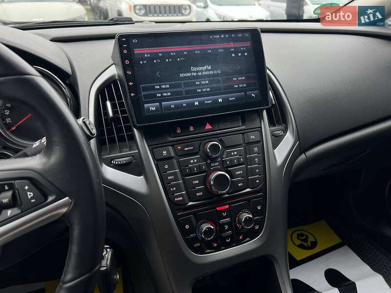 Универсал Opel Astra 2015 в Ивано-Франковске