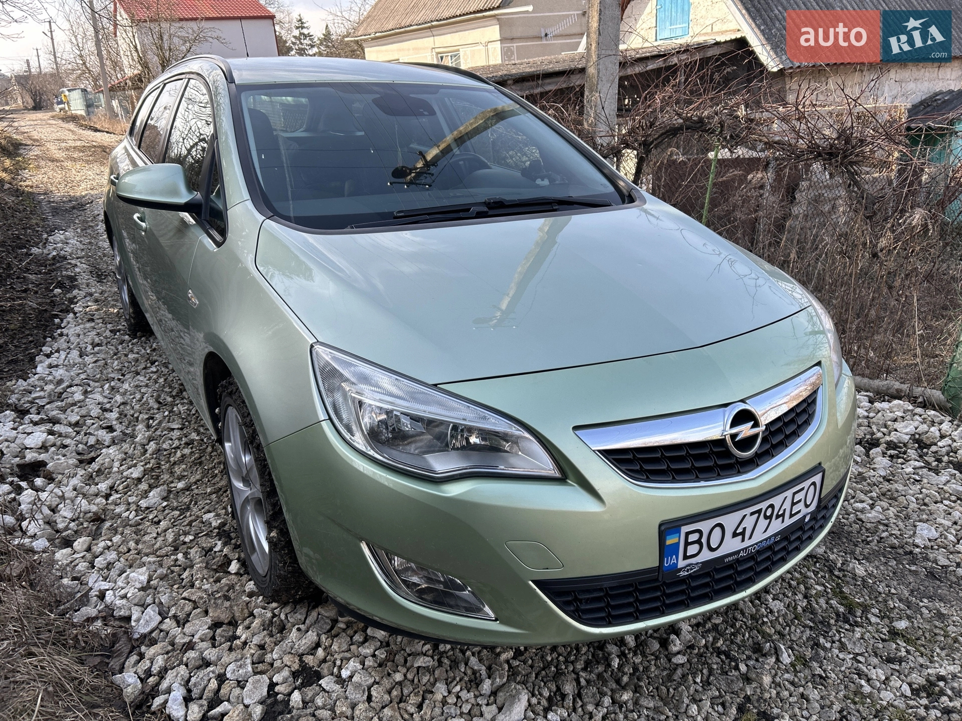 2011 Opel Astra - фото 1