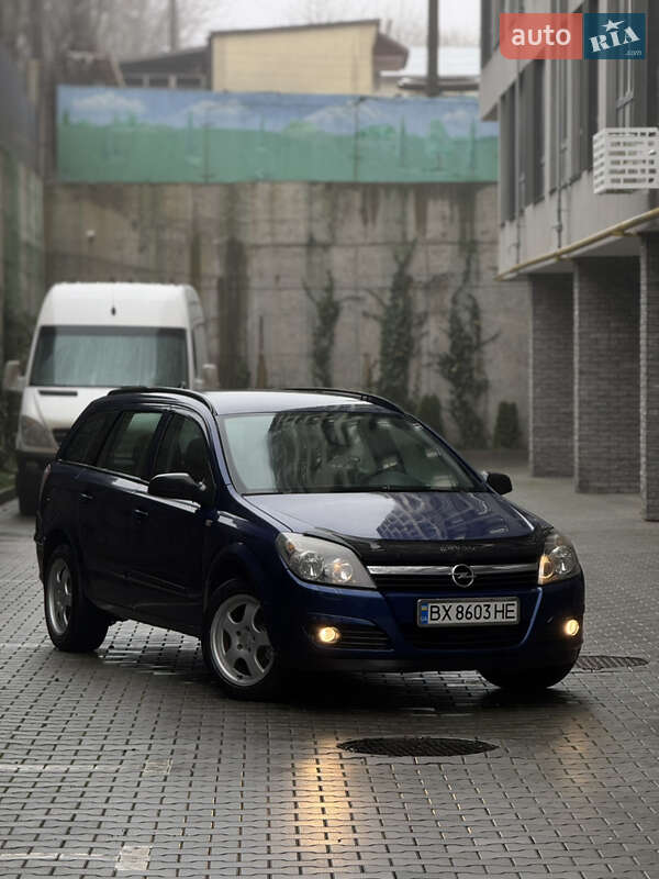 Универсал Opel Astra 2006 в Хмельницком