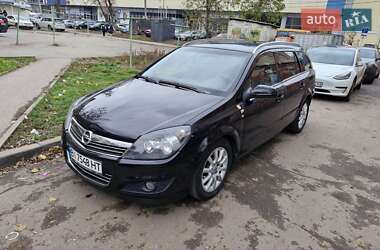 Універсал Opel Astra 2008 в Полтаві