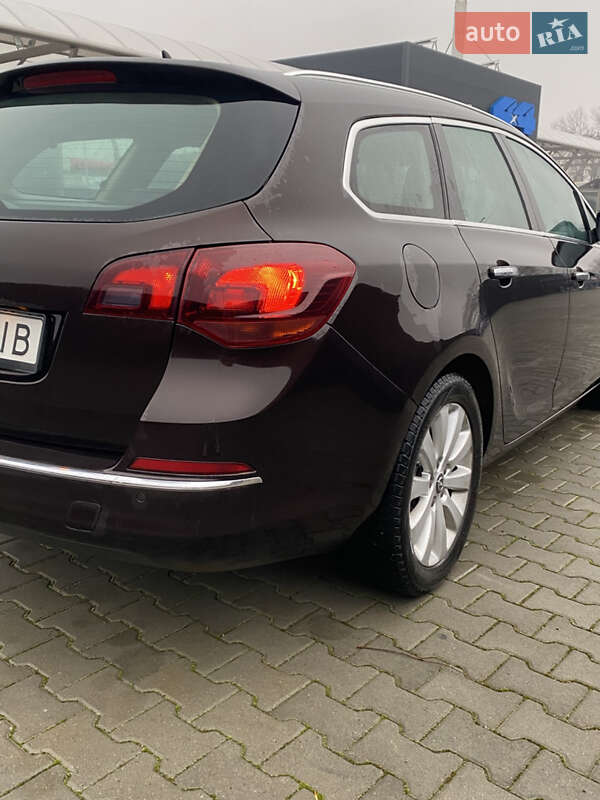 Универсал Opel Astra 2012 в Летичеве