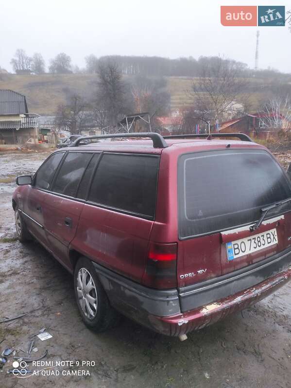 Универсал Opel Astra 1996 в Теребовле