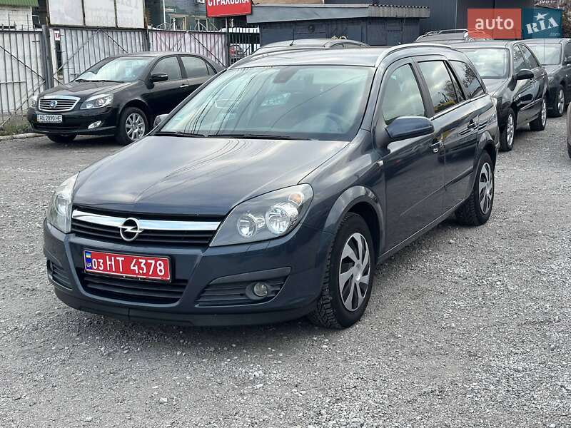 Универсал Opel Astra 2006 в Каменском