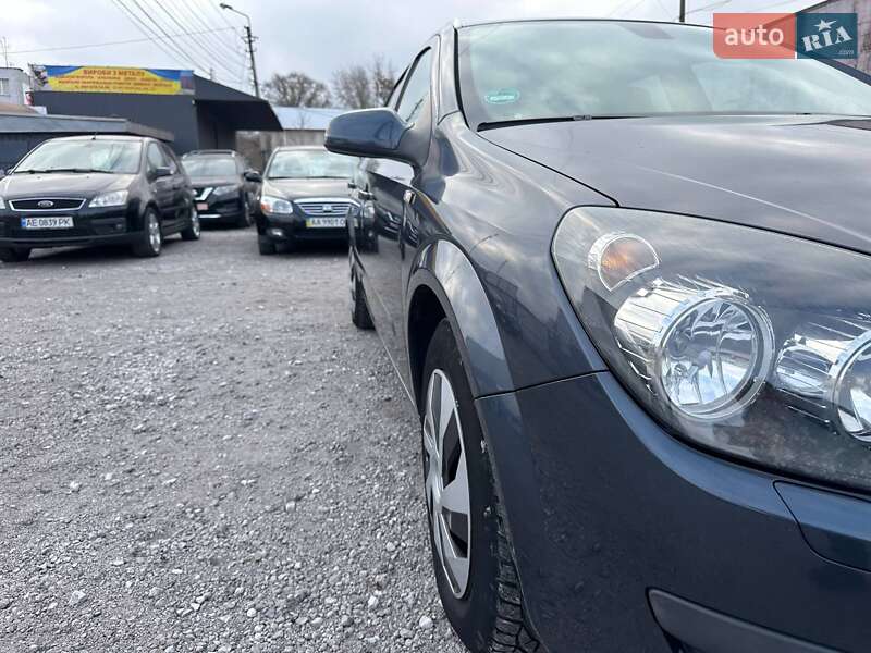 Универсал Opel Astra 2006 в Каменском