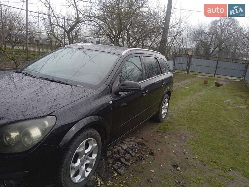 Универсал Opel Astra 2005 в Теребовле