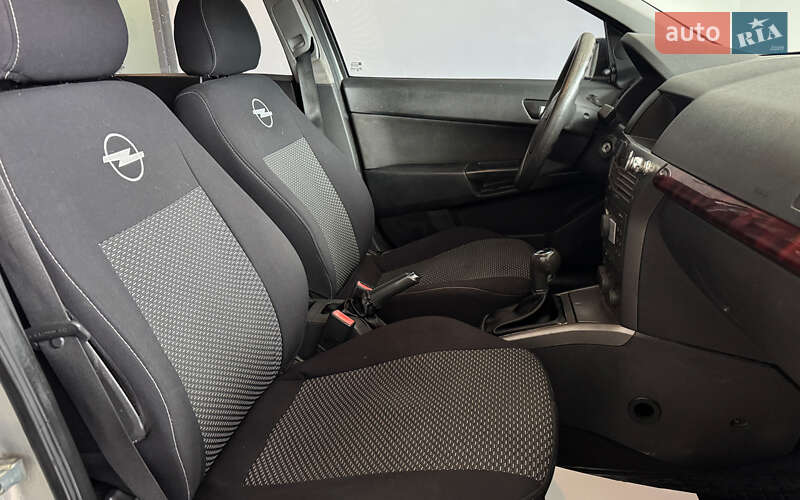 Хетчбек Opel Astra 2005 в Шептицькому