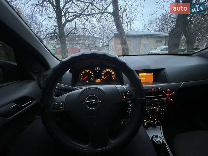 Універсал Opel Astra 2006 в Кам'янець-Подільському