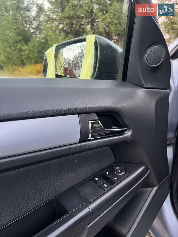 Універсал Opel Astra 2005 в Запоріжжі