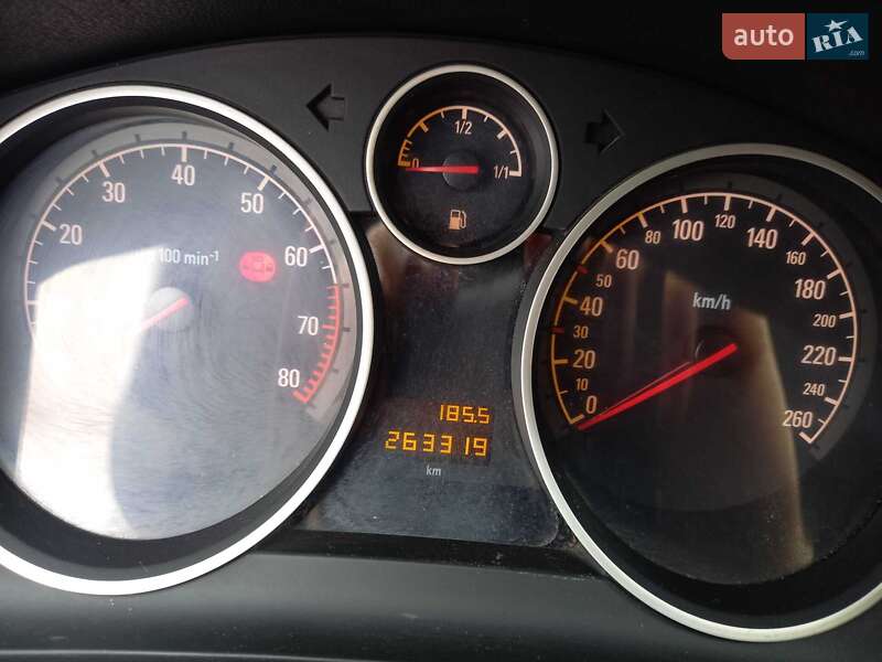 Универсал Opel Astra 2009 в Черкассах