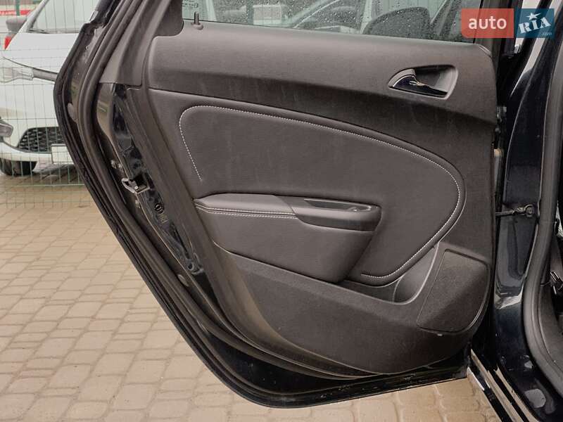 Универсал Opel Astra 2014 в Бердичеве