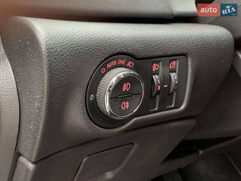 Универсал Opel Astra 2014 в Бердичеве