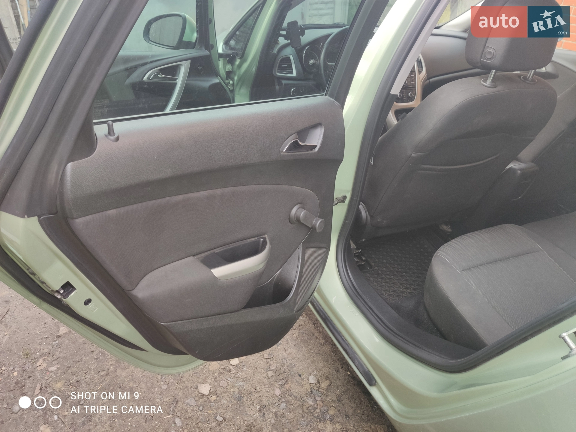 2011 Opel Astra - мініатюра 11
