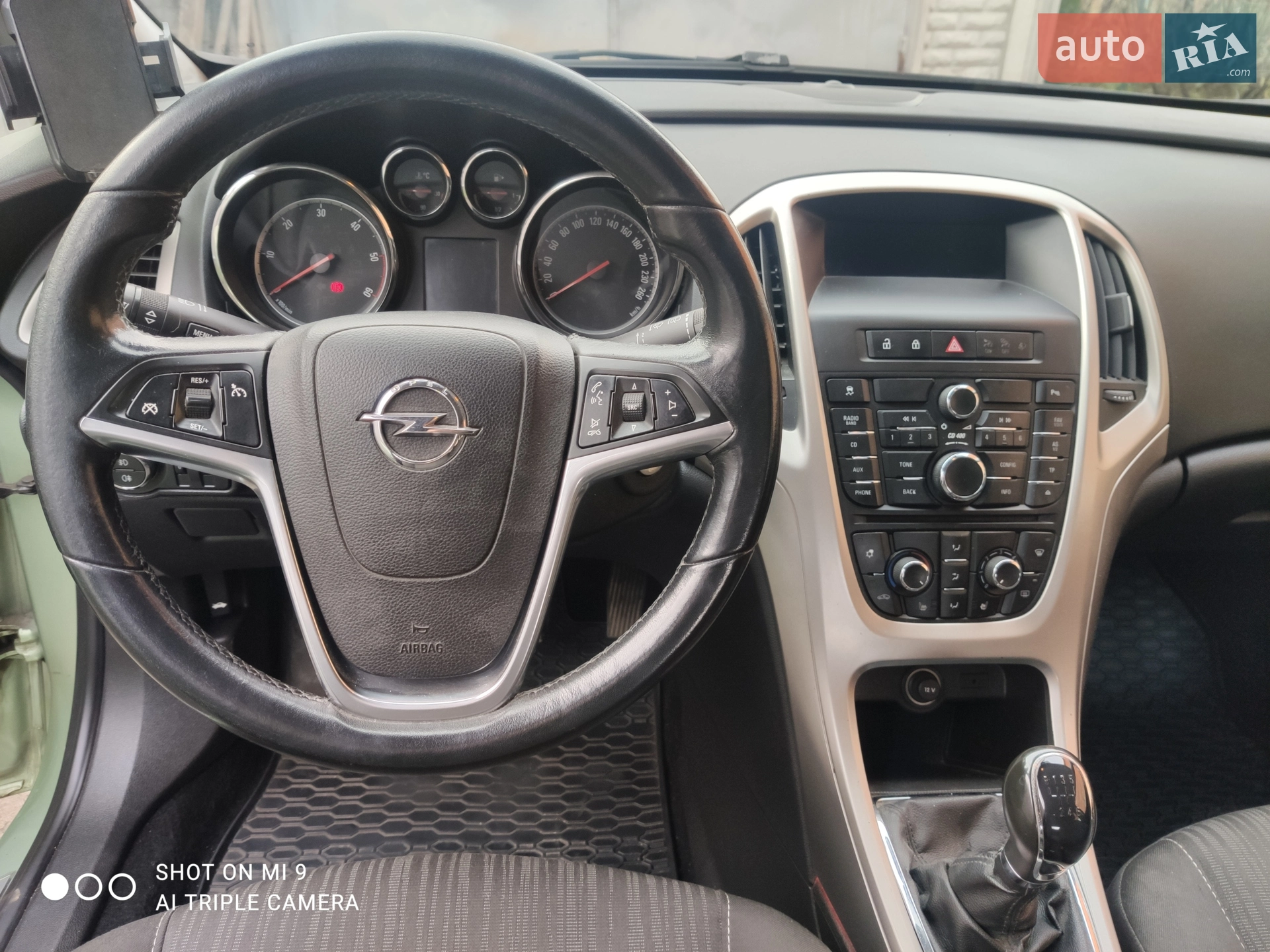 2011 Opel Astra - мініатюра 12