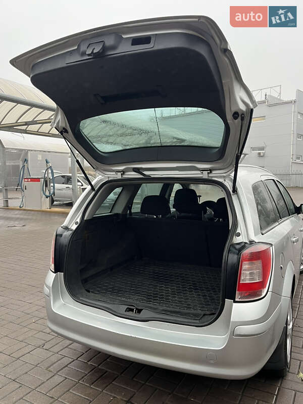 Универсал Opel Astra 2010 в Киеве фото 8 Универсал Opel Astra 2010 в Киеве