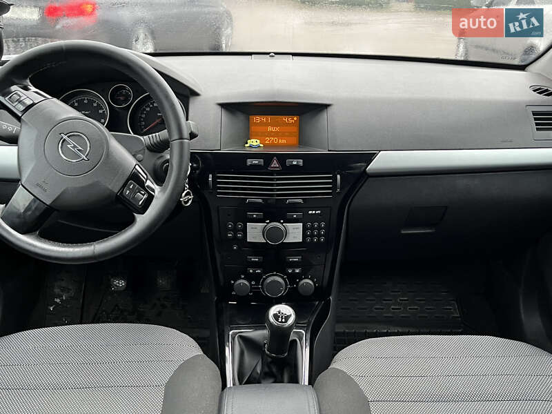Универсал Opel Astra 2010 в Киеве фото 11 Универсал Opel Astra 2010 в Киеве