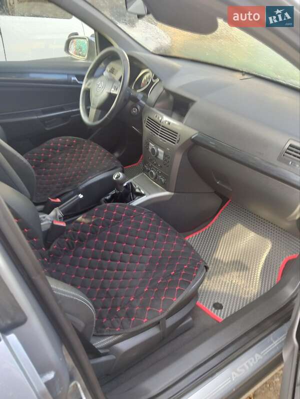 Универсал Opel Astra 2006 в Каменец-Подольском