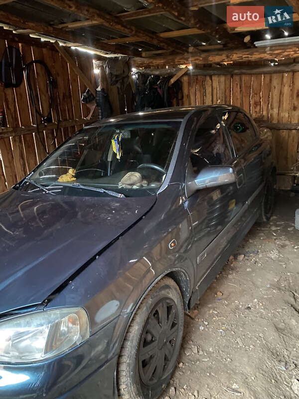 Седан Opel Astra 2001 в Бережанах