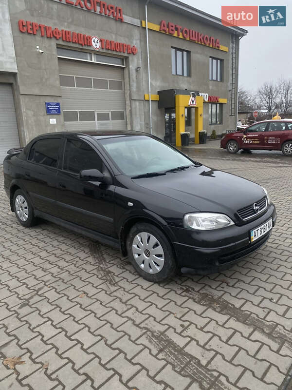 Седан Opel Astra 2007 в Коломые