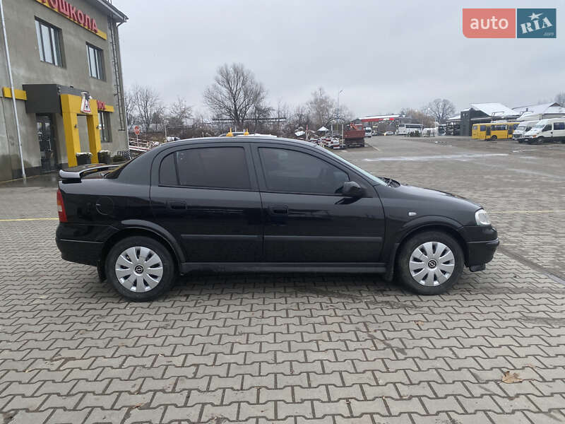 Седан Opel Astra 2007 в Коломые
